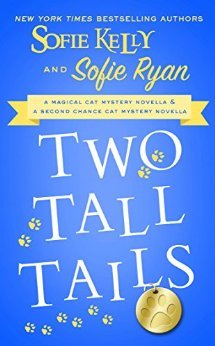 Two Tall Tails by Sofie Kelly (Audiobook)